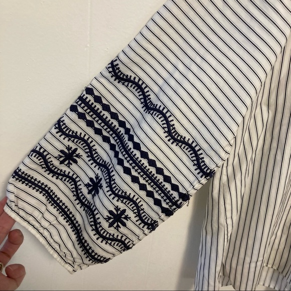 Madewell striped embroidered sleeve button up v neck shirt size small - Picture 8 of 8